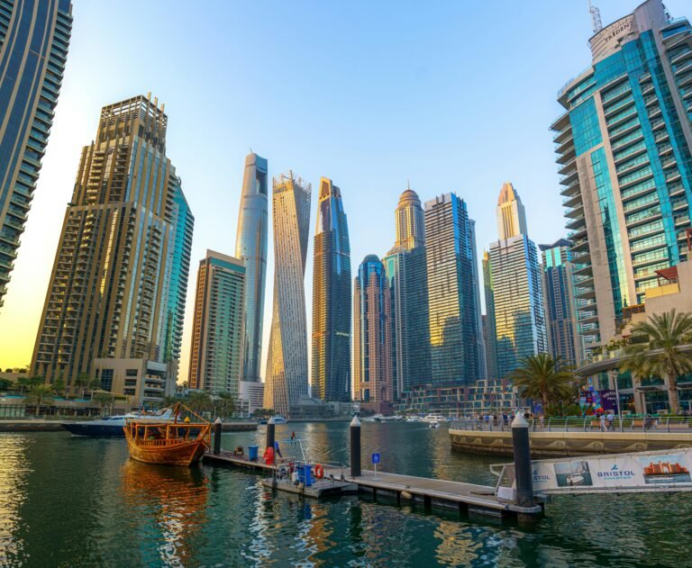 Image of Dubai high-rise buildings