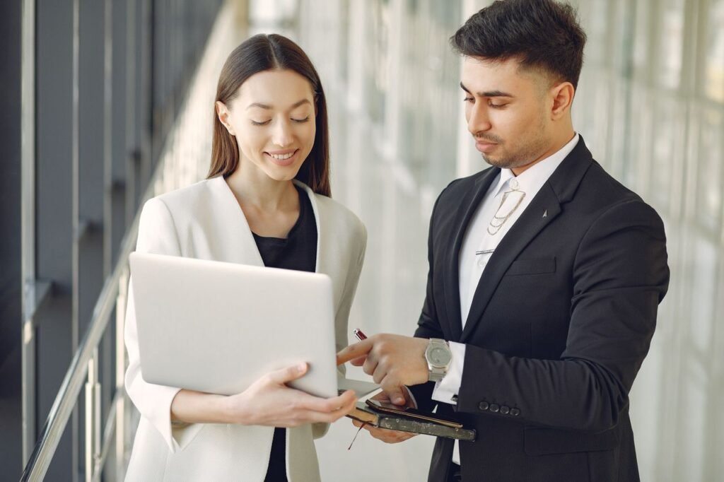 Adding a Partner to My UAE Company: 2026 Guide