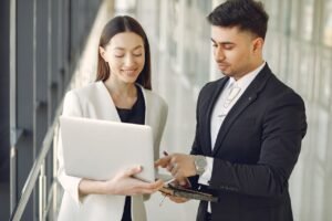 Adding a Partner to My UAE Company: 2026 Guide